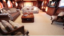 M&M Yacht - Saloon